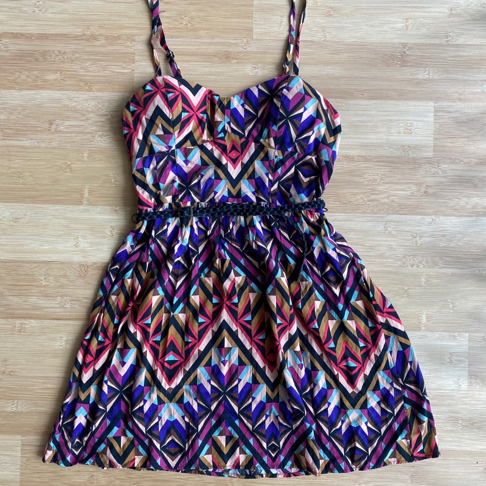 ✨Geometric✨pattern fit and flare sundress